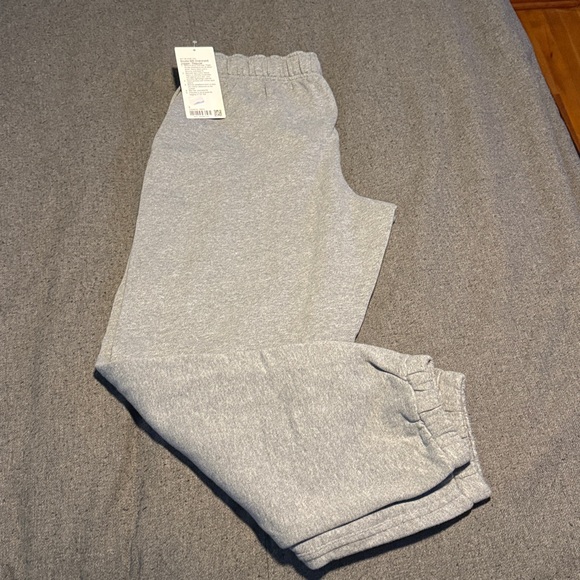 Lululemon scuba joggers, NWT, L - Picture 2 of 6